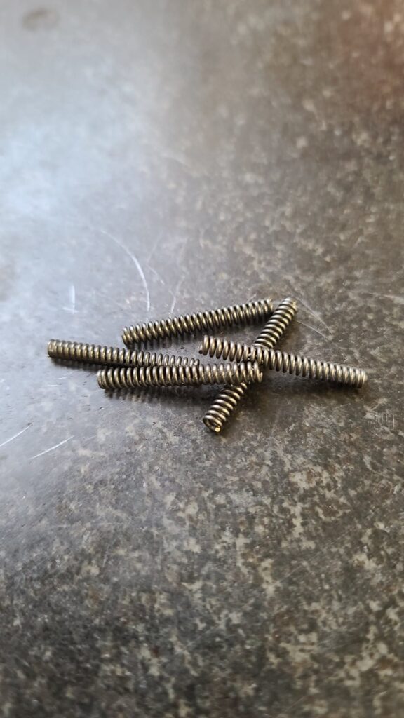 LRI M700 EJECTOR SPRING  "extra power"